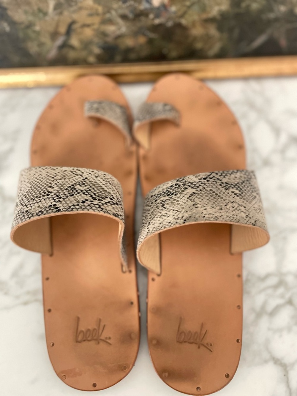 Beek Finch Toe Ring Sandals Womens Size 11 Snake Skin Print leather - Picture 2 of 7